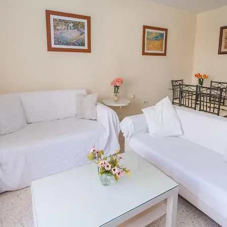 Centro Jardines Tempul Apartment *